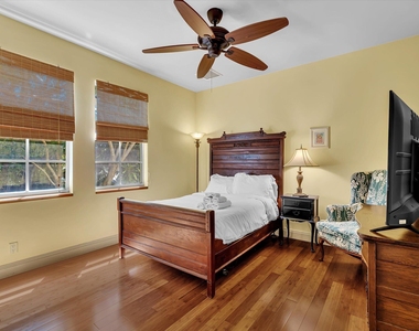 724 Park Place - Photo Thumbnail 44