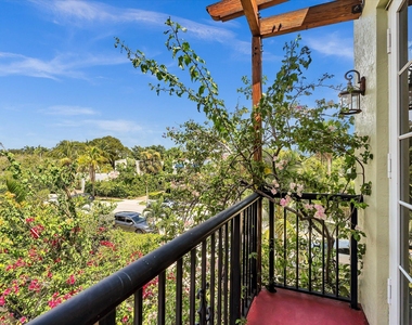 724 Park Place - Photo Thumbnail 42