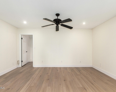 6729 E Eugie Terrace - Photo Thumbnail 13