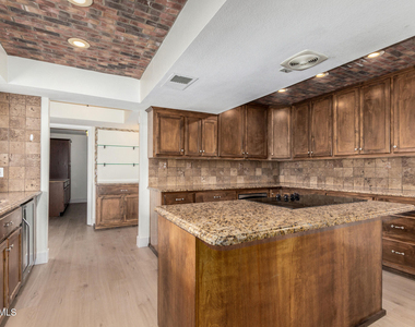 6729 E Eugie Terrace - Photo Thumbnail 9