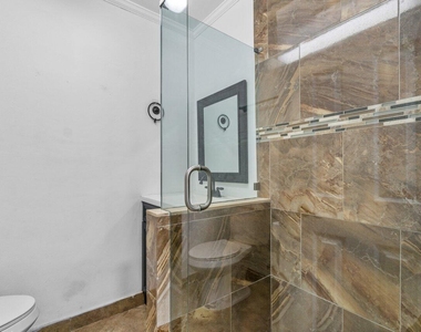 1149 Nw 13th Street - Photo Thumbnail 7