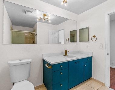 1149 Nw 13th Street - Photo Thumbnail 18