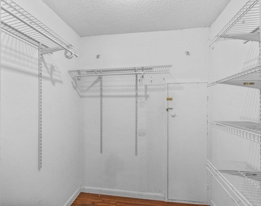 1149 Nw 13th Street - Photo Thumbnail 13