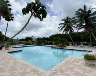 400 Crestwood Court N - Photo Thumbnail 43