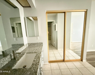 2035 S Elm Street - Photo Thumbnail 15