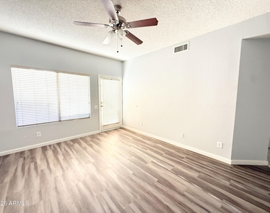 2035 S Elm Street - Photo Thumbnail 5