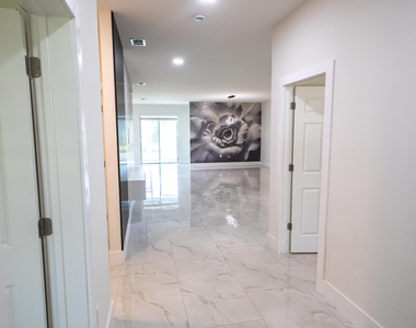 2149 Sw Susset Lane - Photo Thumbnail 9