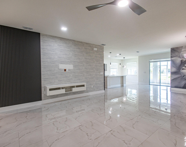 2149 Sw Susset Lane - Photo Thumbnail 17