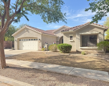 2778 E Courtney Street - Photo Thumbnail 1