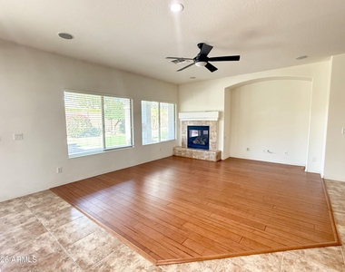 2778 E Courtney Street - Photo Thumbnail 6