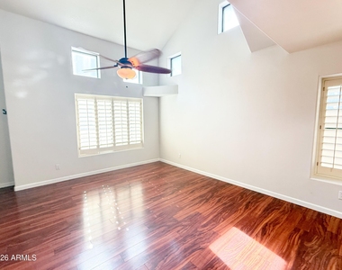 5665 W Galveston Street - Photo Thumbnail 4