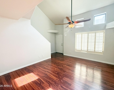 5665 W Galveston Street - Photo Thumbnail 3