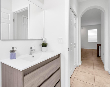 3548 W 88th Street - Photo Thumbnail 7