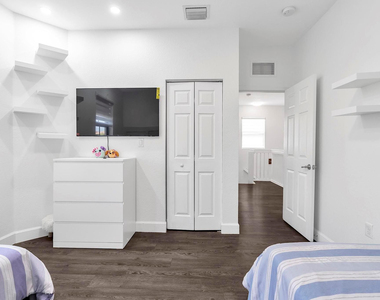 3548 W 88th Street - Photo Thumbnail 23
