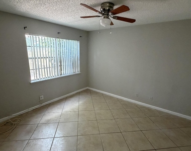 4741 Nw 3rd Terrace - Photo Thumbnail 7