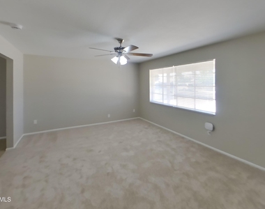 5017 W Sierra Vista Drive - Photo Thumbnail 1