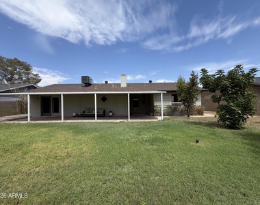 5201 W Mercer Lane - Photo Thumbnail 30