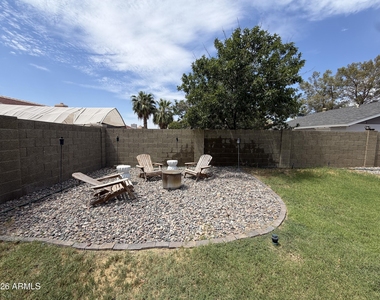 5201 W Mercer Lane - Photo Thumbnail 31