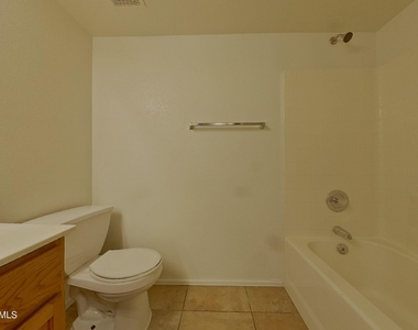 16264 W Lincoln Street - Photo Thumbnail 17