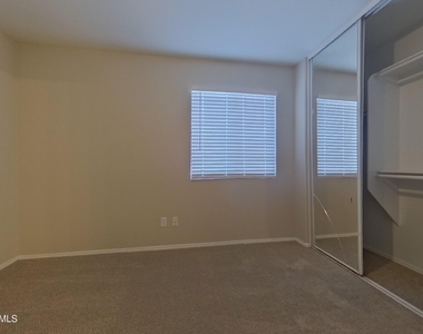 16264 W Lincoln Street - Photo Thumbnail 13