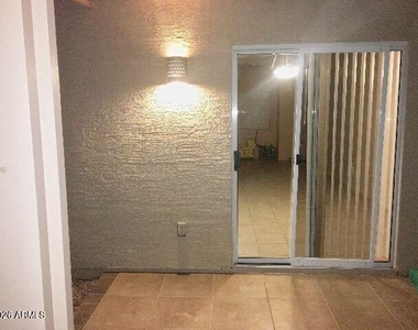 2300 E Magma Road - Photo Thumbnail 12