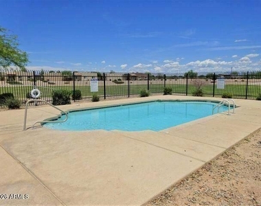 2300 E Magma Road - Photo Thumbnail 14