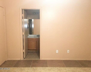 2300 E Magma Road - Photo Thumbnail 6