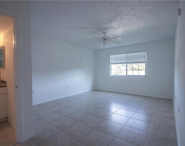 5045 Wiles Road - Photo Thumbnail 6