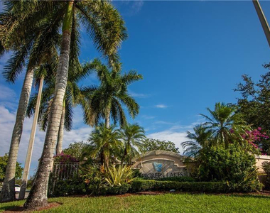 5045 Wiles Road - Photo Thumbnail 19