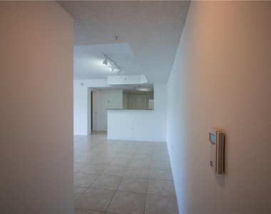 5045 Wiles Road - Photo Thumbnail 14