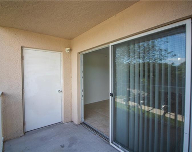 5045 Wiles Road - Photo Thumbnail 16