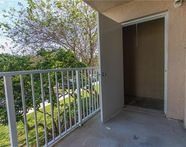 5045 Wiles Road - Photo Thumbnail 31
