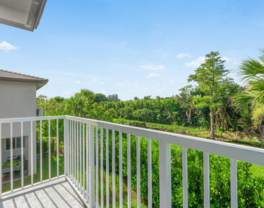 610 Pioneer Way - Photo Thumbnail 18