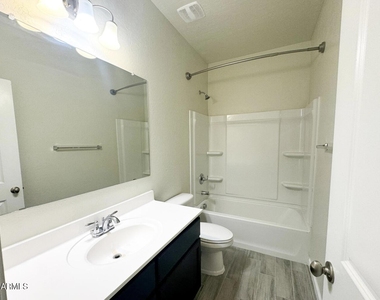 17134 N Rosemont Street - Photo Thumbnail 13