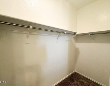 17134 N Rosemont Street - Photo Thumbnail 10