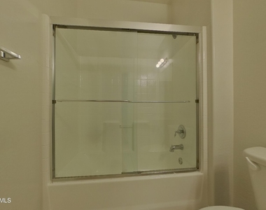 5010 W Fawn Drive - Photo Thumbnail 13