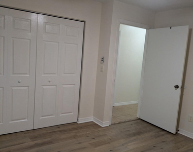 7402 Lakeland Boulevard - Photo Thumbnail 19