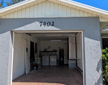 7402 Lakeland Boulevard - Photo Thumbnail 10