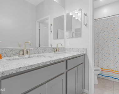 2562 E Boulder Avenue - Photo Thumbnail 28