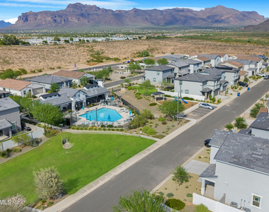2562 E Boulder Avenue - Photo Thumbnail 38