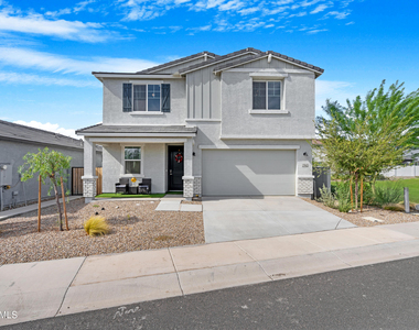 2562 E Boulder Avenue - Photo Thumbnail 2