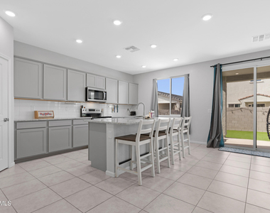 2562 E Boulder Avenue - Photo Thumbnail 7