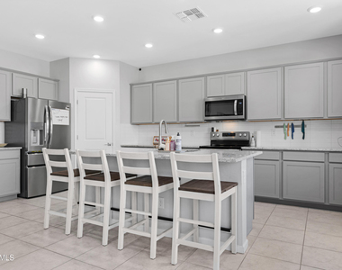 2562 E Boulder Avenue - Photo Thumbnail 10