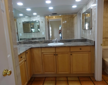 13868 Cocoanut Avenue - Photo Thumbnail 2