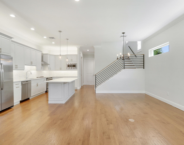 513 Sw Ocean Boulevard - Photo Thumbnail 4