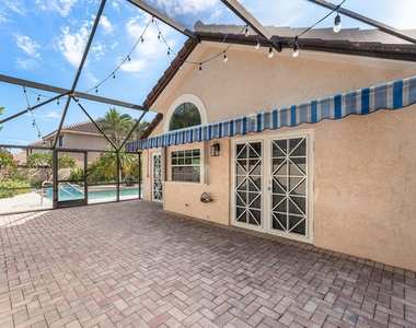 559 Nw 38th Terrace - Photo Thumbnail 25