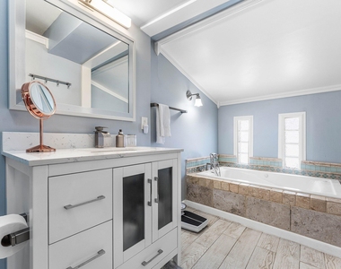 559 Nw 38th Terrace - Photo Thumbnail 21
