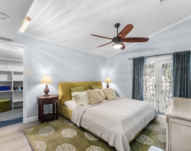 559 Nw 38th Terrace - Photo Thumbnail 16