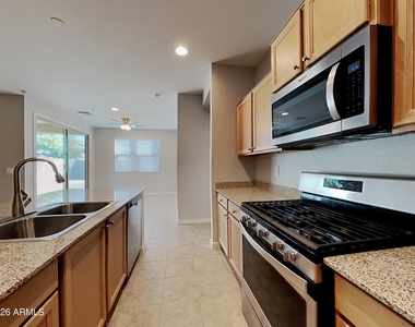 439 W Tenia Trail - Photo Thumbnail 4