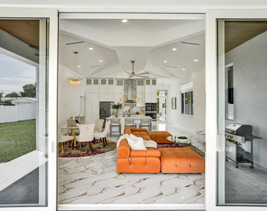 202 Se 4th Street - Photo Thumbnail 20